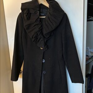 Rinascimento Black Ruffled Trench Coat